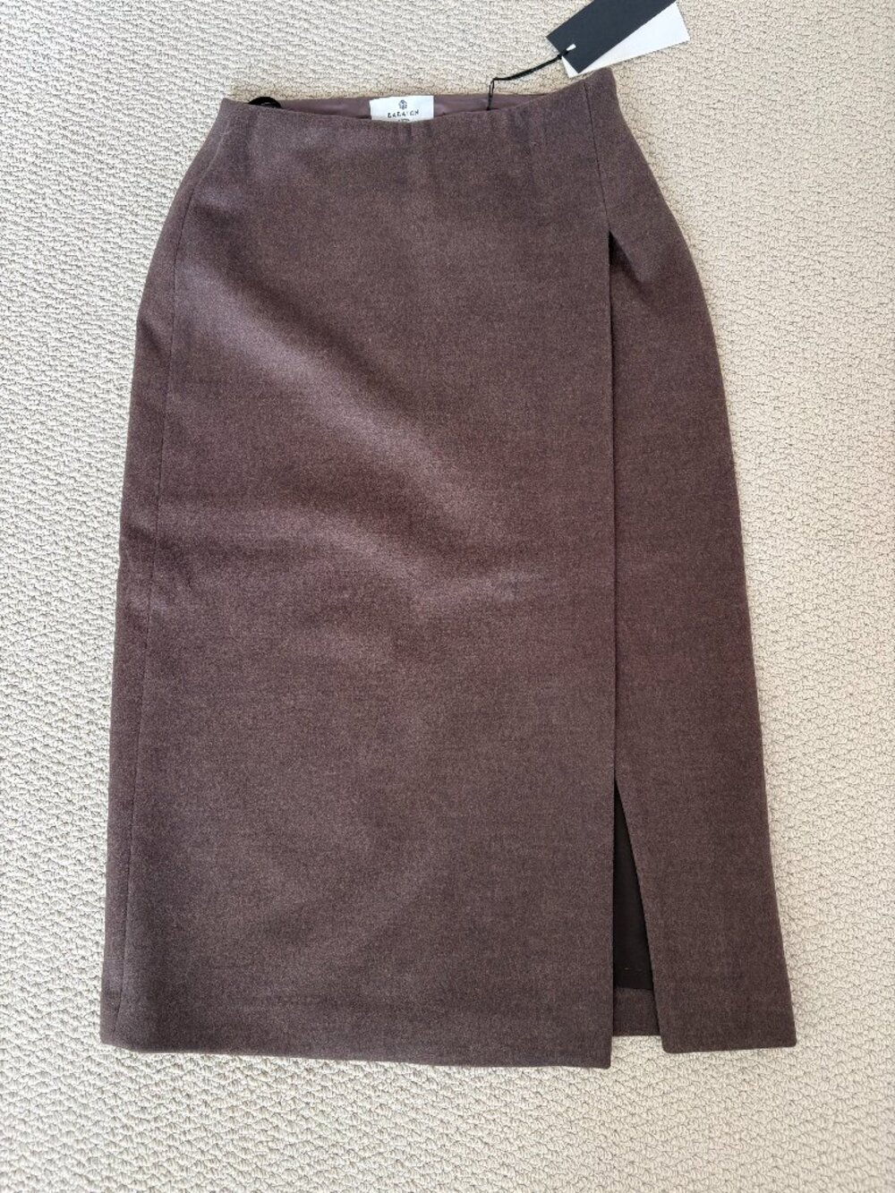 Aritzia Babaton Articulate Skirt
